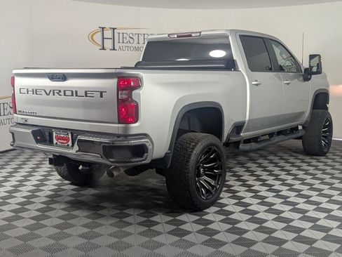 Used 2022 Chevrolet Silverado 2500 LT w/ Convenience Package image 7