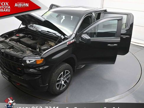 Used 2019 Chevrolet Silverado 1500 Custom Trail Boss w/ Custom Convenience Package AWD/4WD image 40