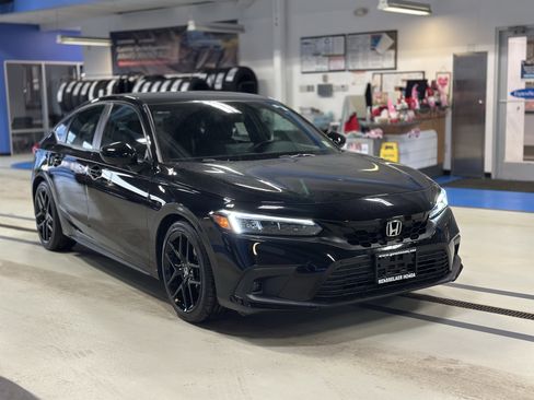 Used 2024 Honda Civic Sport image 3