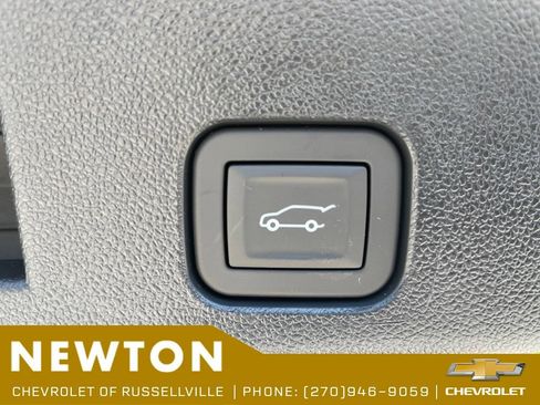 New 2026 Chevrolet Traverse Z71 w/ Driver Confidence Package AWD/4WD image 40