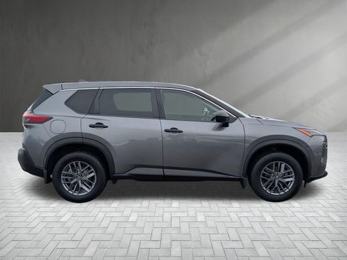 Used 2021 Nissan Rogue S image 8