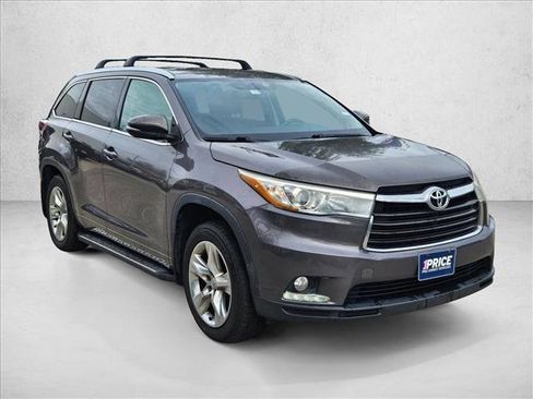 Used 2014 Toyota Highlander Limited image 3