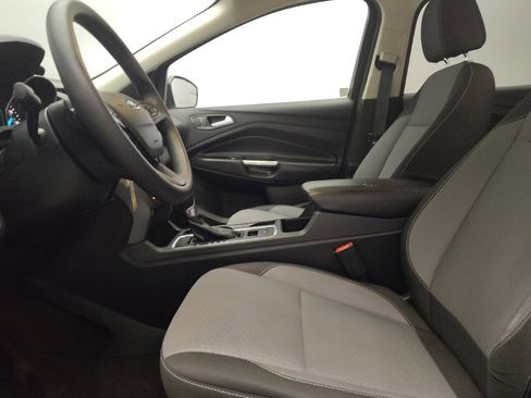 Used 2017 Ford Escape SE FWD image 17