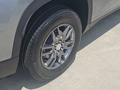 Certified 2025 GMC Acadia Elevation image 9