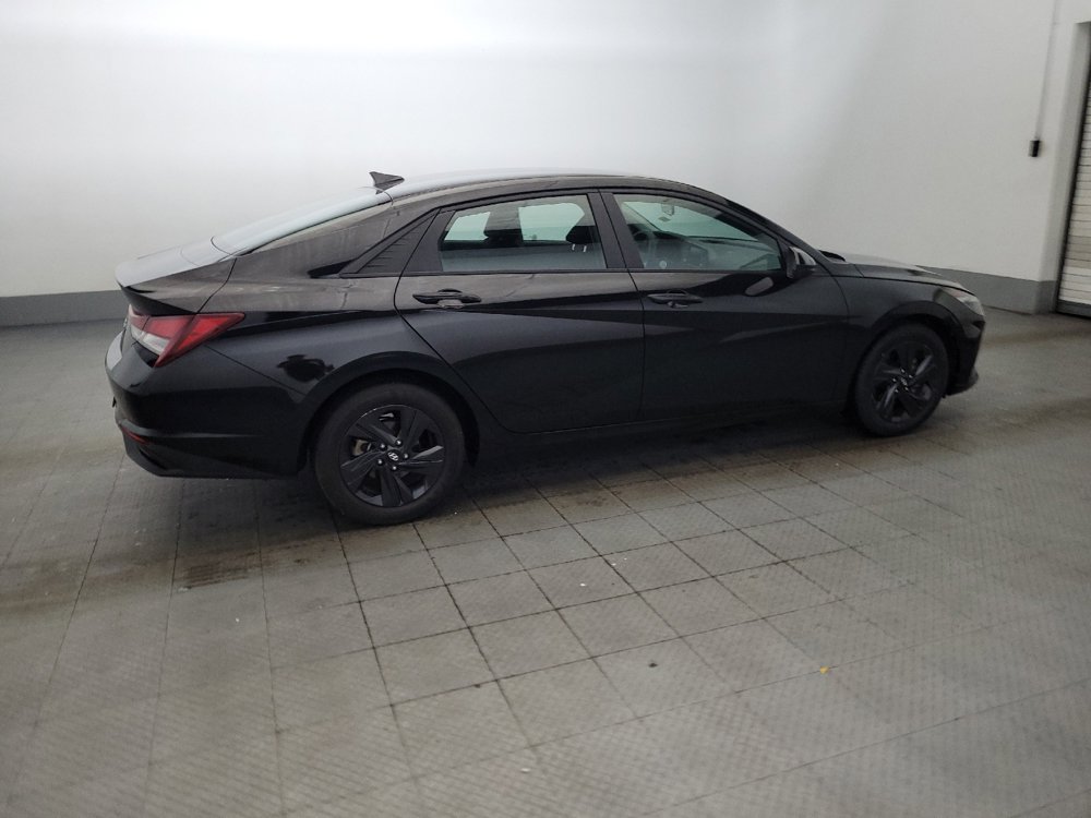 Used 2023 Hyundai Elantra SEL FWD image 10