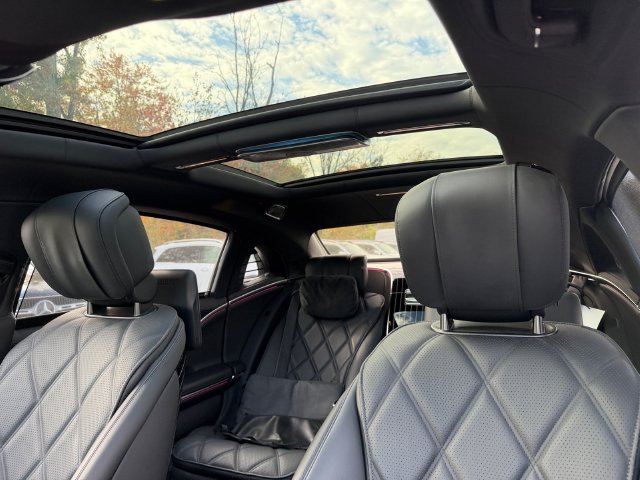 Used 2023 Mercedes-Benz Maybach S 580 4MATIC image 6