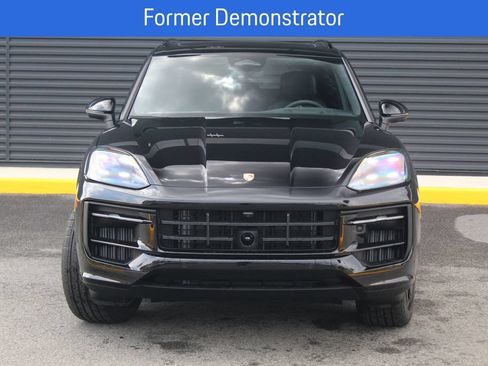New 2026 Porsche Cayenne GTS AWD/4WD image 11