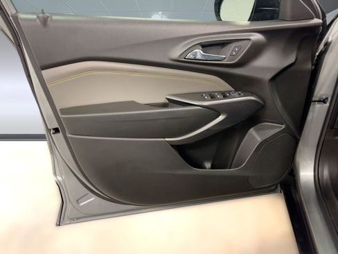 Used 2024 Chevrolet Trax ACTIV w/ Driver Confidence Package image 12