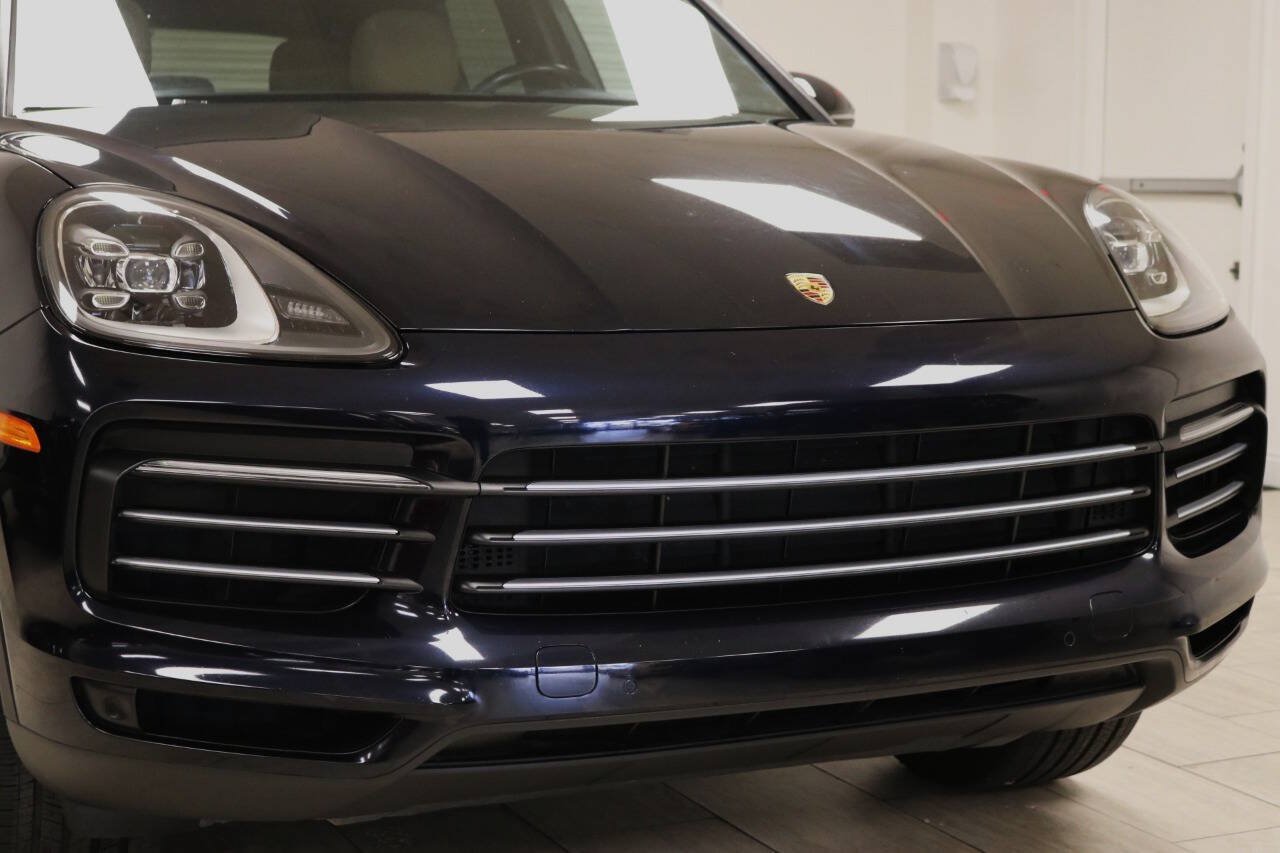 Used 2020 Porsche Cayenne Turbo AWD/4WD image 96