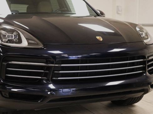Used 2020 Porsche Cayenne Turbo AWD/4WD image 96