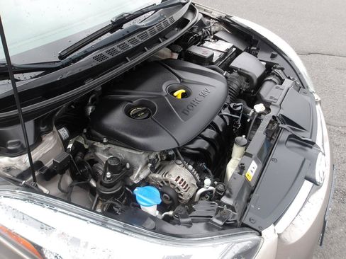 Used 2016 Hyundai Elantra Value Edition FWD image 22