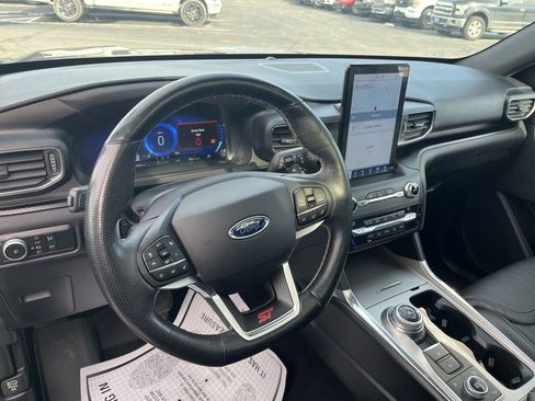 Used 2020 Ford Explorer ST w/ ST Street Pack image 10