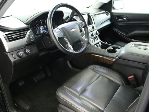 Used 2018 Chevrolet Tahoe LT w/ Luxury Package AWD/4WD image 21