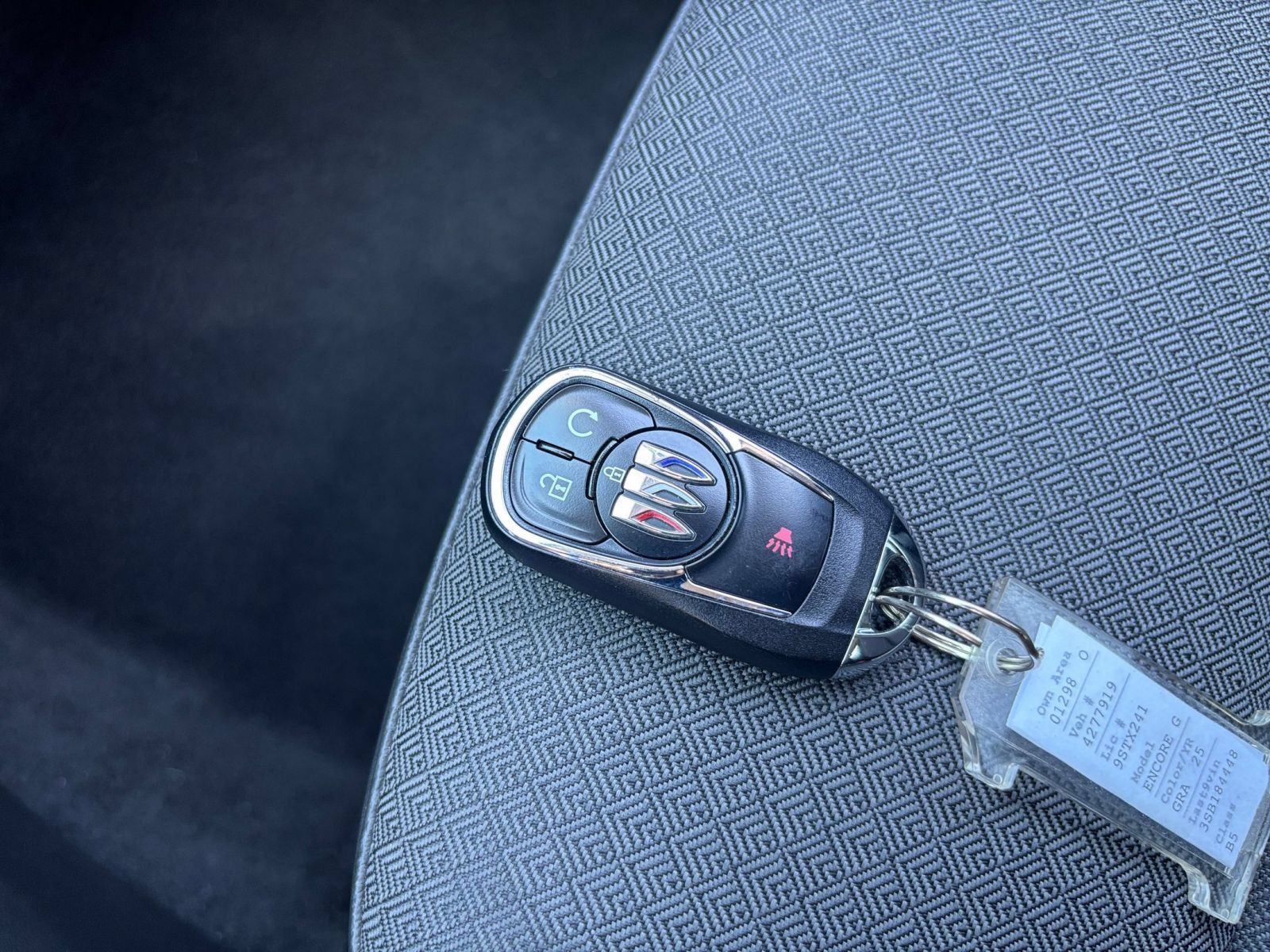 Used 2025 Buick Encore GX Preferred AWD/4WD image 20