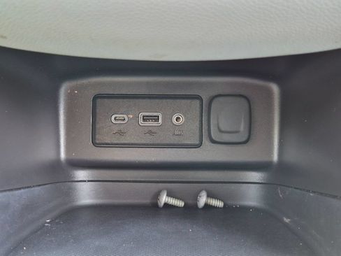 Used 2024 Chevrolet Equinox LS w/ LS Convenience Package FWD image 32