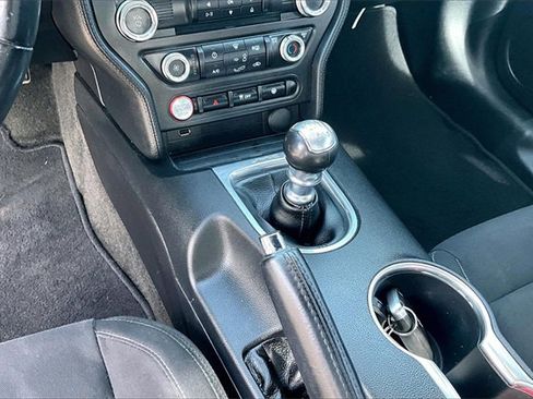 Used 2018 Ford Mustang Coupe image 11