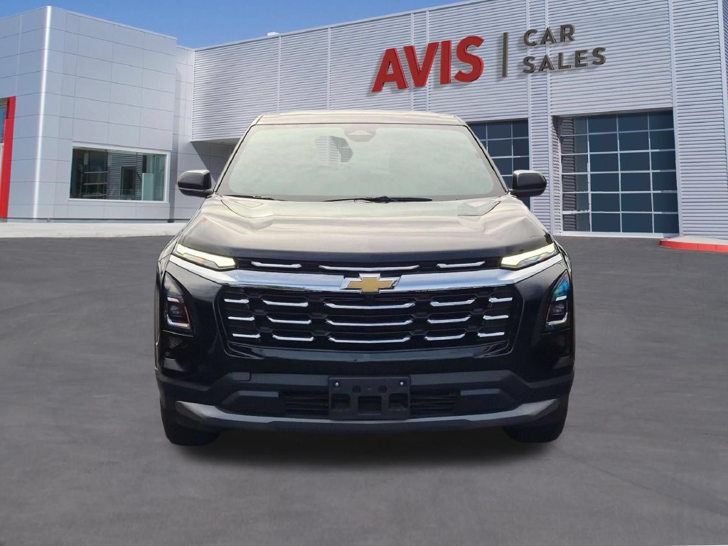 Used 2025 Chevrolet Equinox LT FWD image 2
