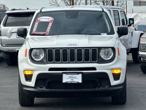 Used 2023 Jeep Renegade Latitude image 9