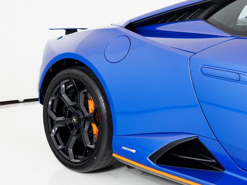 Used 2023 Lamborghini Huracan Tecnica RWD image 67