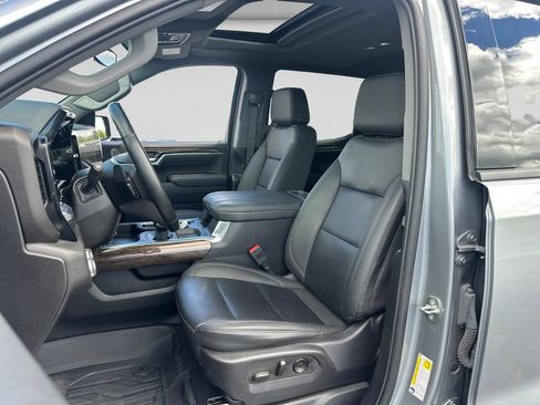 Used 2024 GMC Sierra 1500 Elevation w/ Elevation Premium Package AWD/4WD image 13