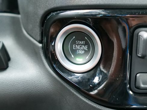 Certified 2024 Chevrolet Silverado 1500 LT Trail Boss w/ Convenience Package II image 25