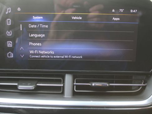 Used 2024 Chevrolet Trax RS image 40