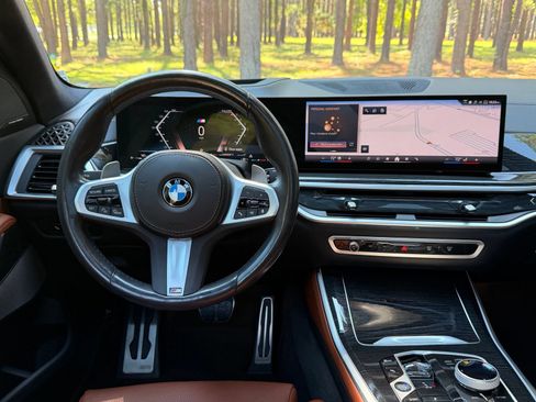 Certified 2024 BMW X5 xDrive40i w/ Executive Package AWD/4WD image 3