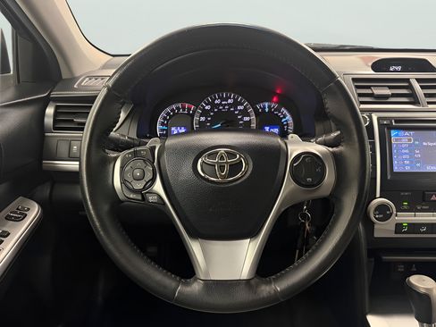 Used 2012 Toyota Camry SE FWD image 14