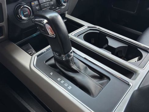 Certified 2020 Ford F150 Lariat image 36