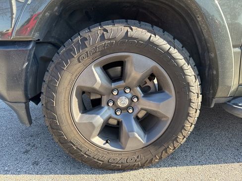 Used 2021 RAM 1500 Big Horn w/ Built-to-serve Edition image 14