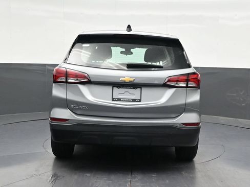 Used 2024 Chevrolet Equinox LS FWD image 4