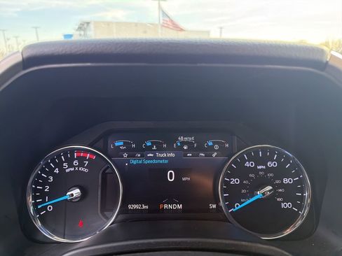 Used 2020 Ford F250 Lariat w/ Lariat Ultimate Package image 11