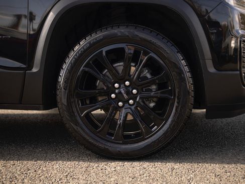 Used 2022 GMC Acadia SLT w/ Elevation Edition image 29