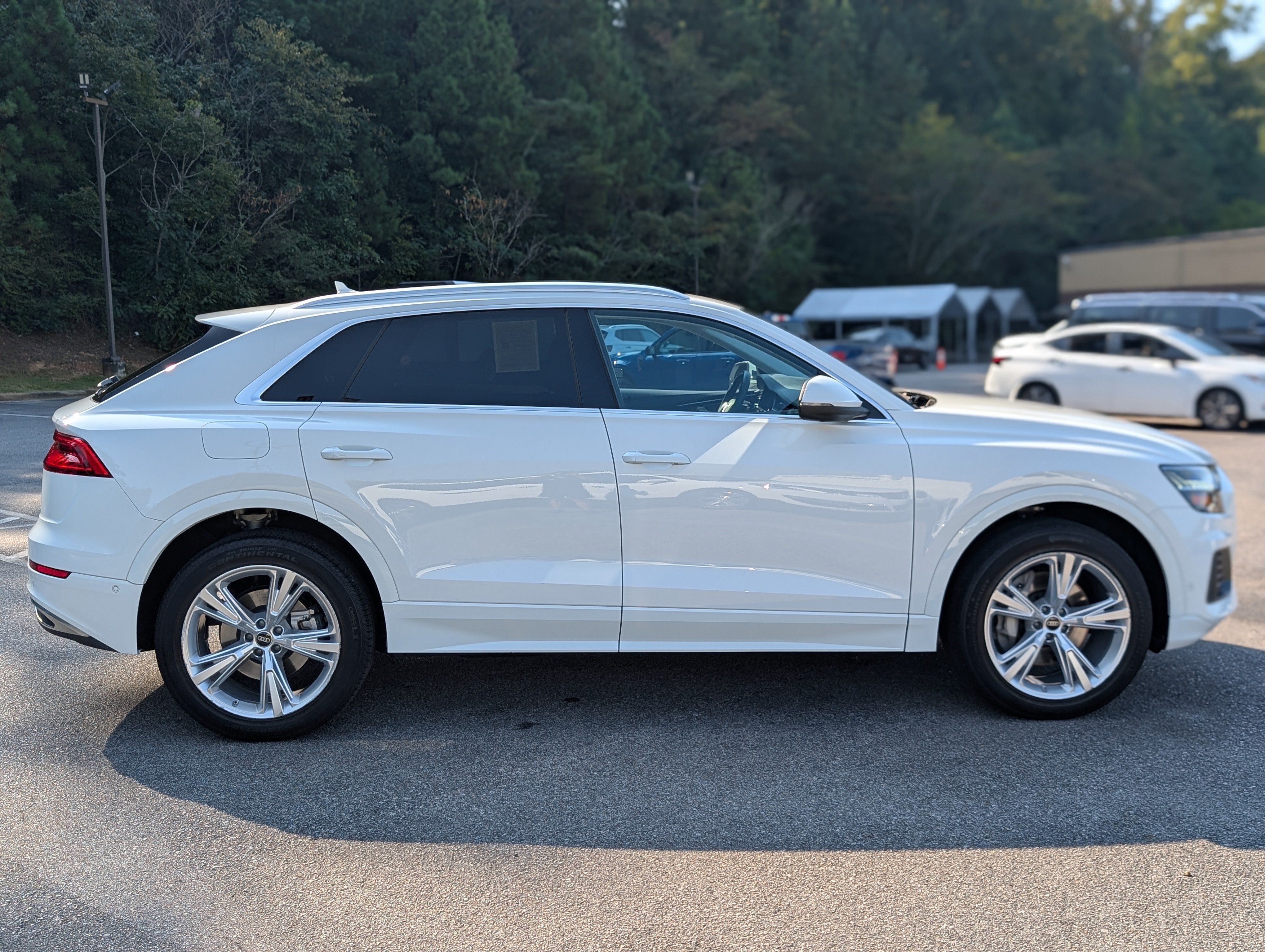 Used 2023 Audi Q8 Premium w/ Convenience Package AWD/4WD image 10
