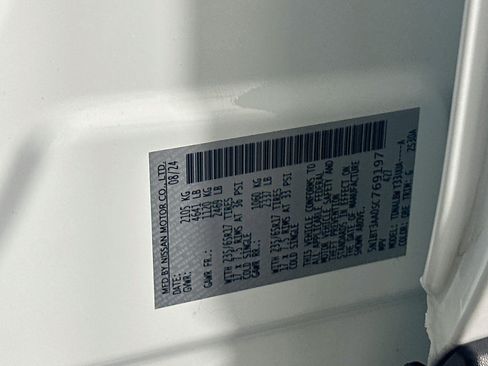 Used 2025 Nissan Rogue S FWD image 12