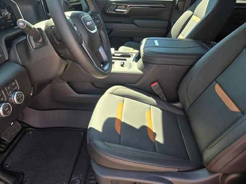 New 2026 GMC Sierra 2500 AT4 w/ AT4 Premium Plus Package AWD/4WD image 9