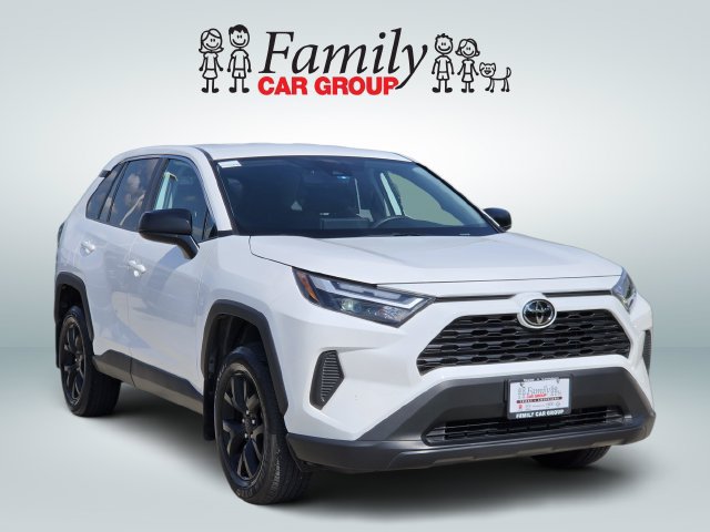 Used 2025 Toyota RAV4 LE FWD image 2