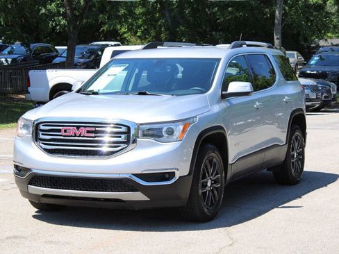 Used 2018 GMC Acadia SLT w/ LPO, Floor Liner Package FWD image 3