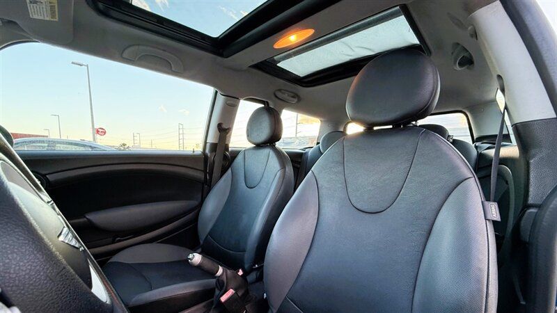 Used 2008 MINI Cooper Clubman Hardtop FWD image 8