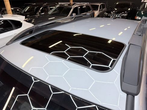 Used 2020 Subaru Outback Limited image 5