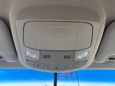 Used 2013 Lincoln MKZ FWD image 22