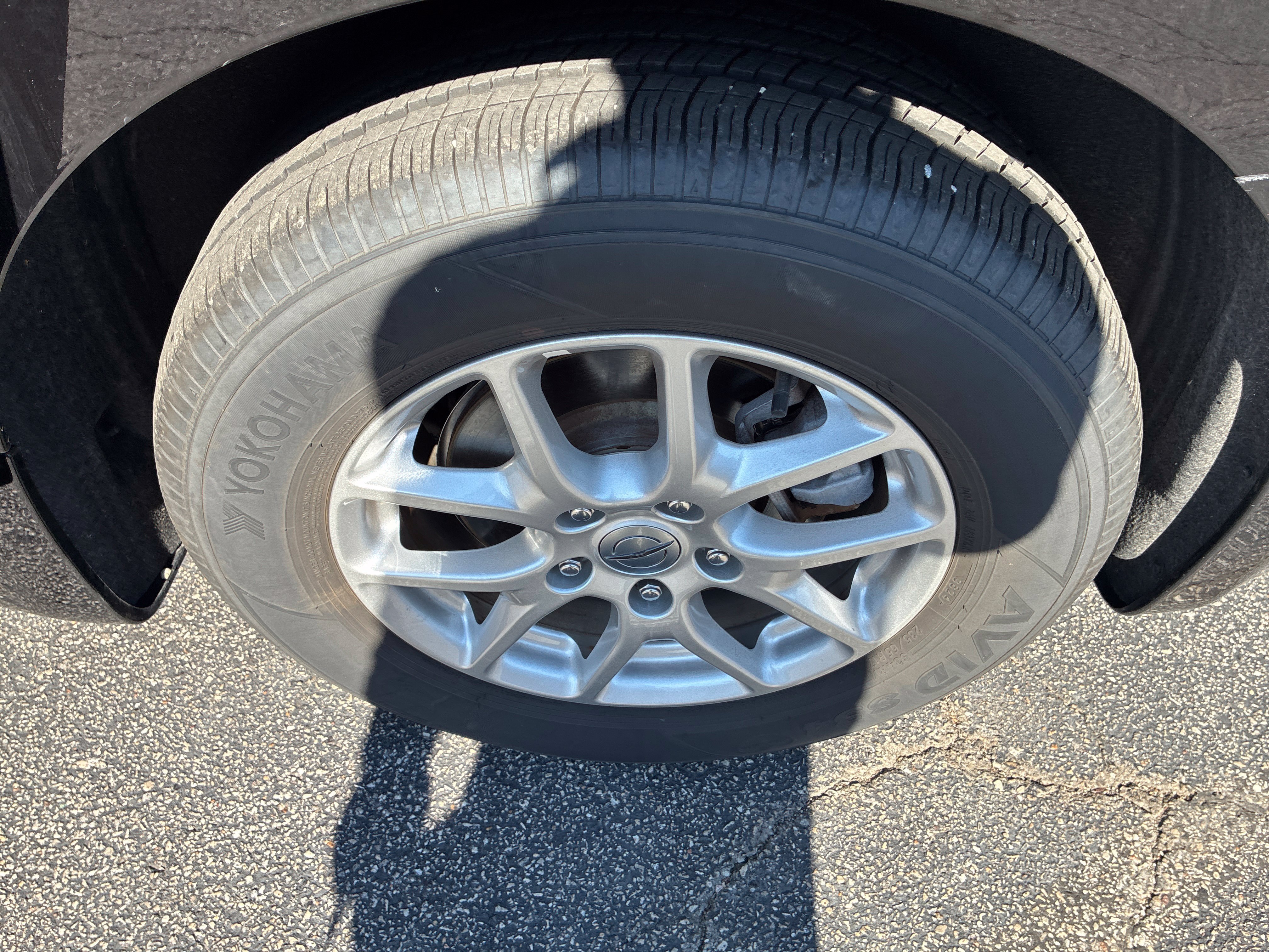 Used 2025 Chrysler Pacifica Select FWD image 24