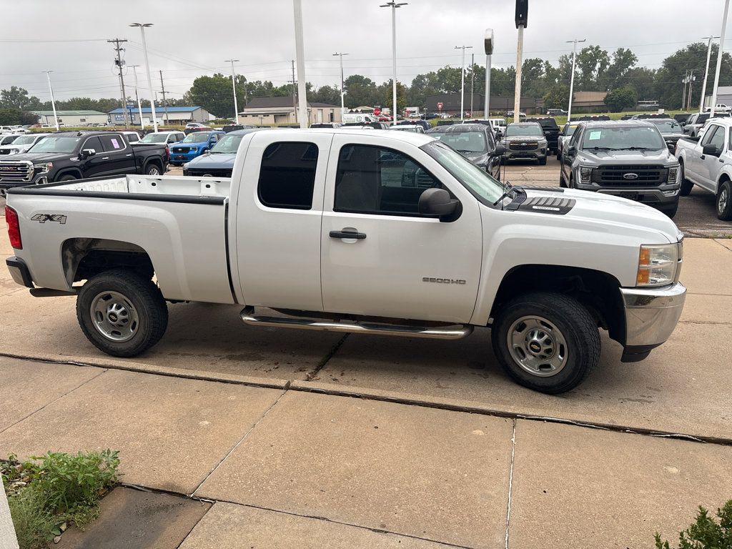 Used 2013 Chevrolet Silverado 2500 W/T AWD/4WD image 5
