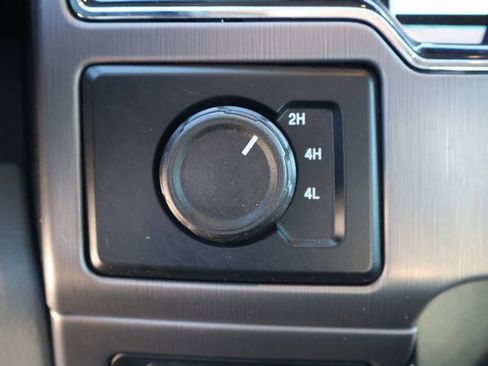 Used 2022 Ford F450 Limited w/ FX4 Off-Road Package image 27