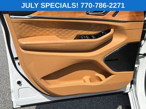 Certified 2023 Jeep Grand Cherokee L Summit AWD/4WD image 10