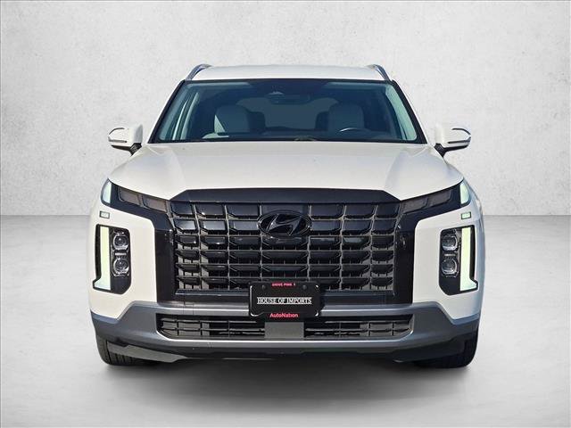 Used 2024 Hyundai Palisade SEL FWD image 2