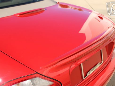 Used 2000 Jaguar XK8 Convertible image 40