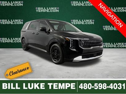 Used 2025 Kia Carnival