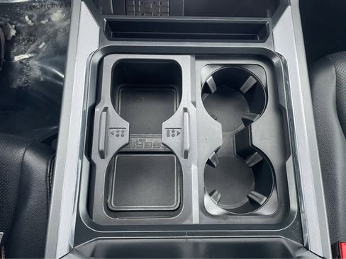 Used 2023 Ford F250 Lariat w/ Chrome Package image 28