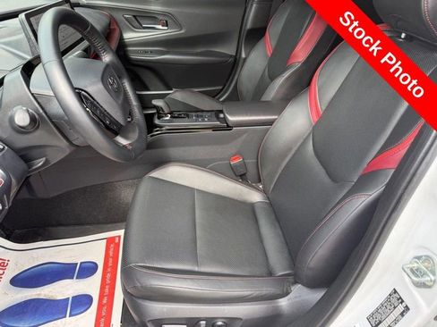 Used 2024 Toyota Prius Prime FWD image 15